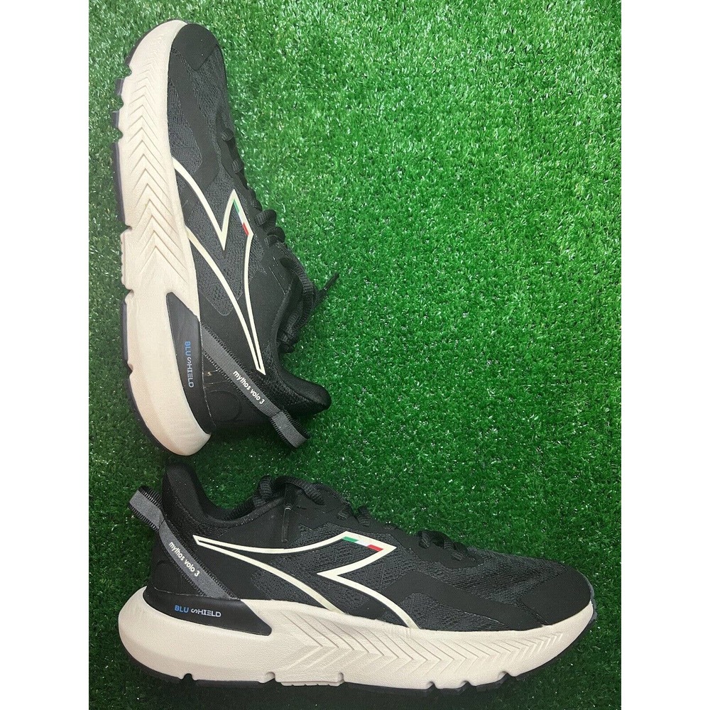 Diadora Mythos Blushield Volo 3 Women’s SZ 6.5 Black/Casper White Running Shoes